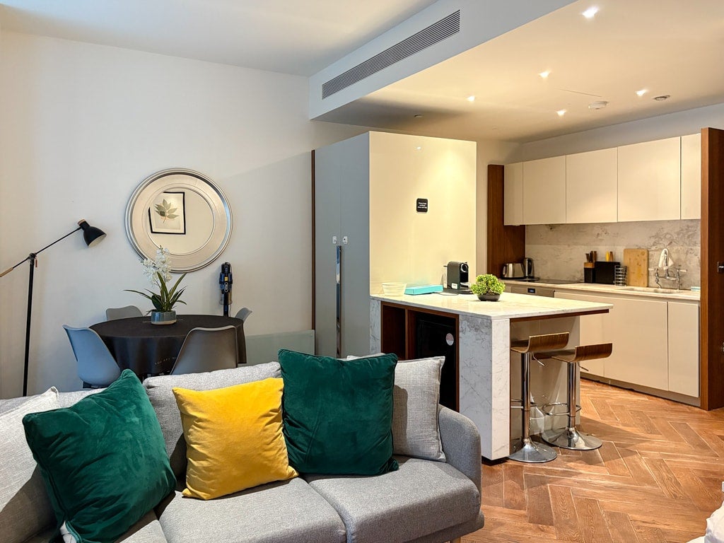 Flat New Union Square in Greater London