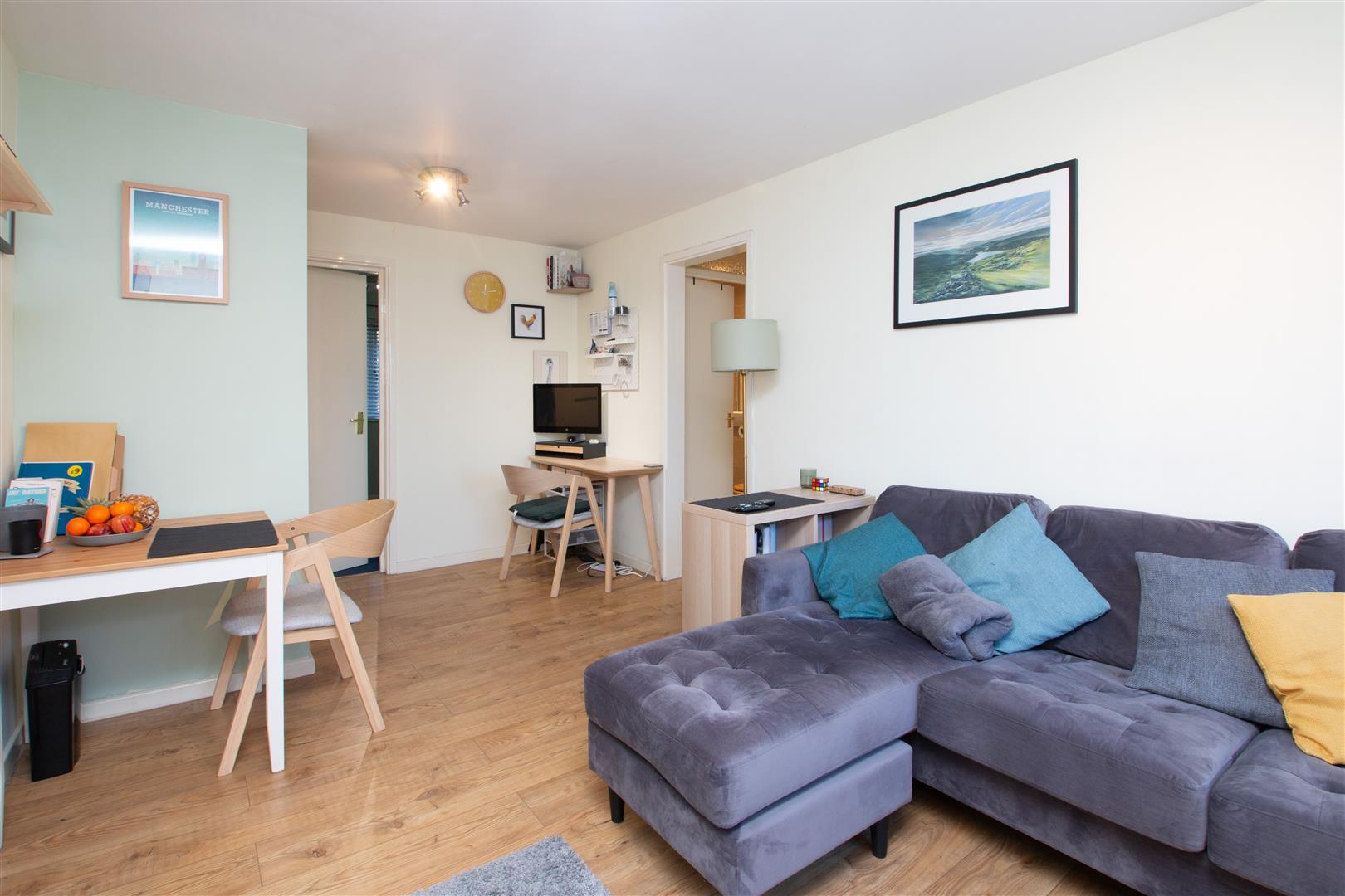 Flat Denmead in Milton Keynes