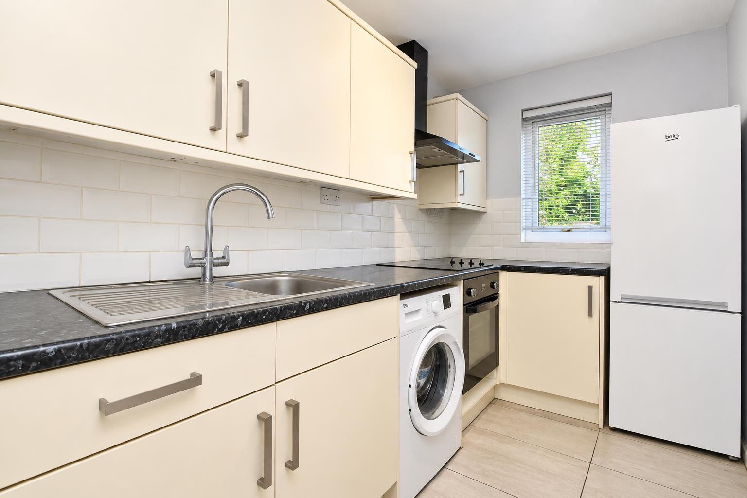 Flat Denmead in Milton Keynes