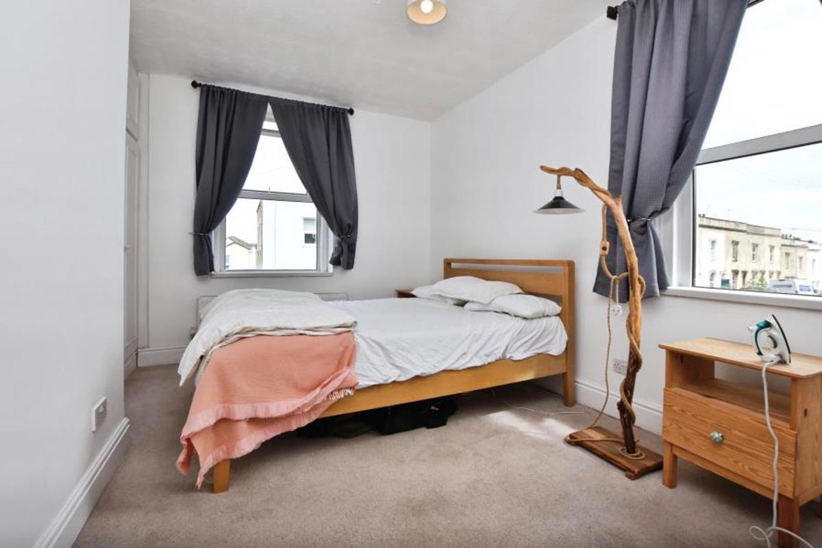 Flat Greville Road in Bristol
