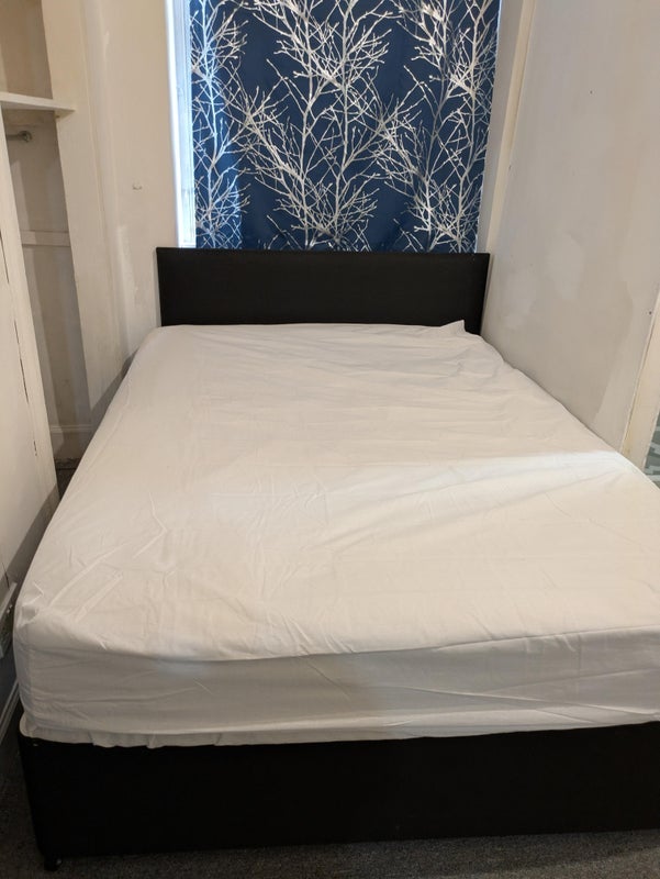 Room Lorne Place in City of Edinburgh