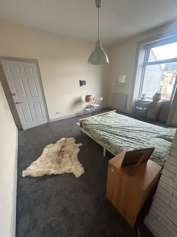 Room Peel Street in Sunderland