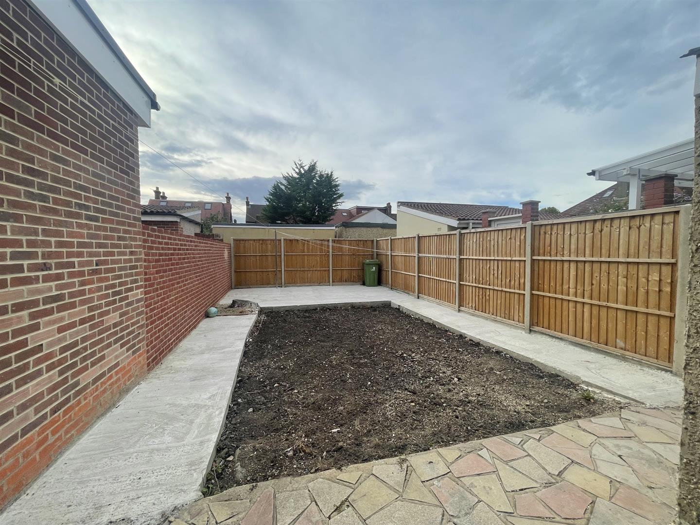 House Meadow Road in Greater London