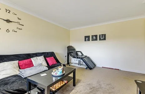 Flat Ambares Court in Midsomer Norton