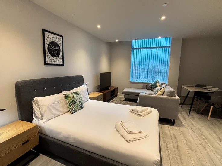 Flat Wokingham Road in Bracknell
