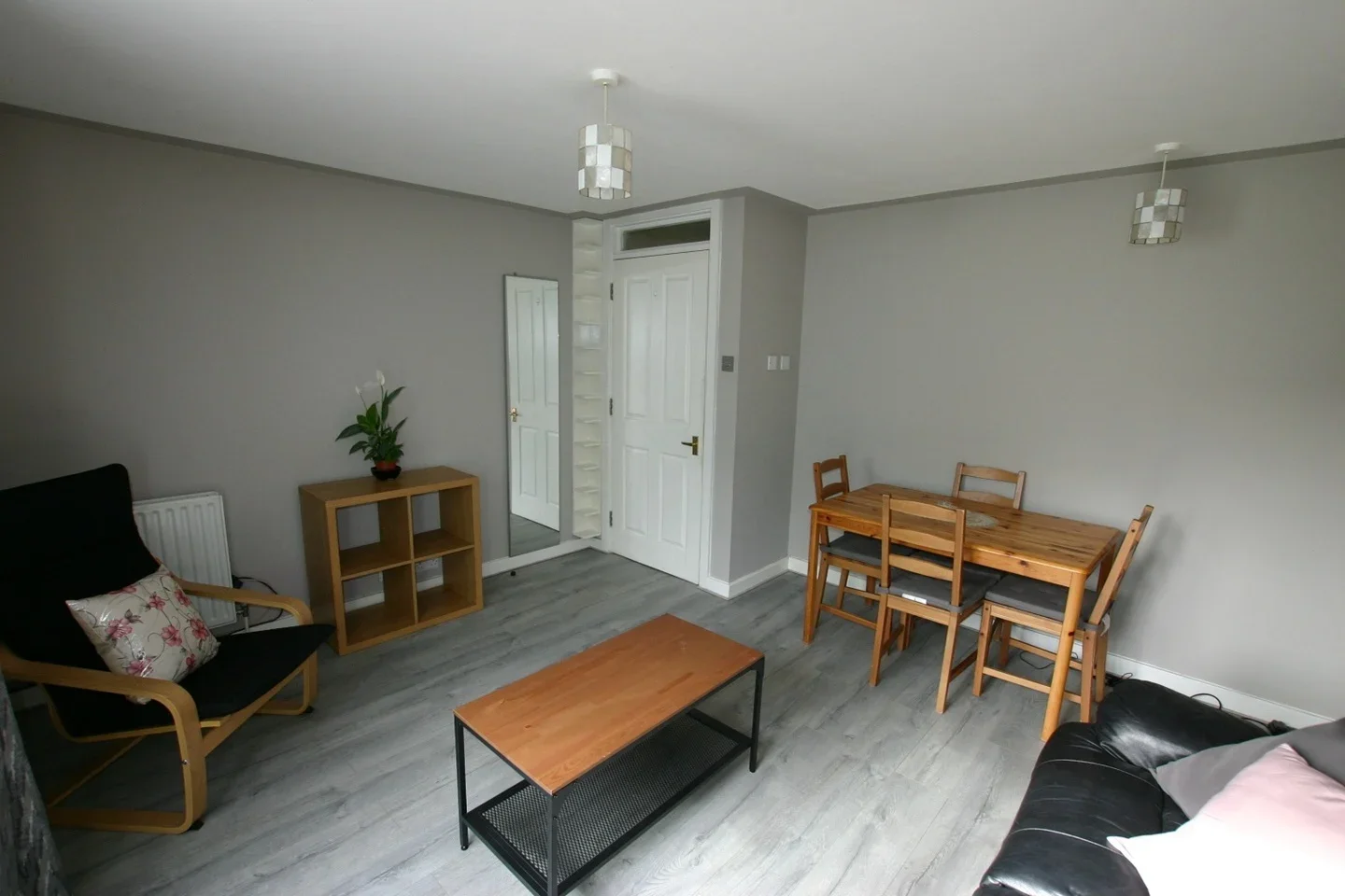 Flat Mordaunt Road in Greater London