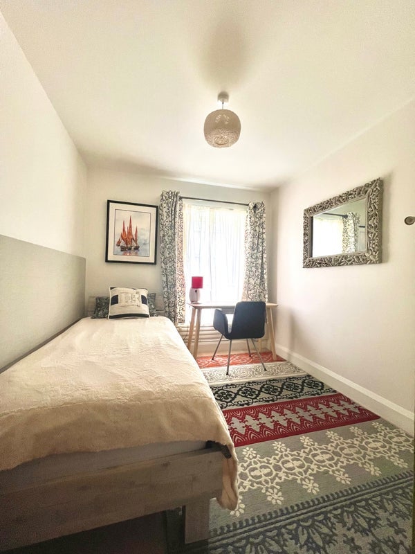 Room Woodmill Close in Greater London