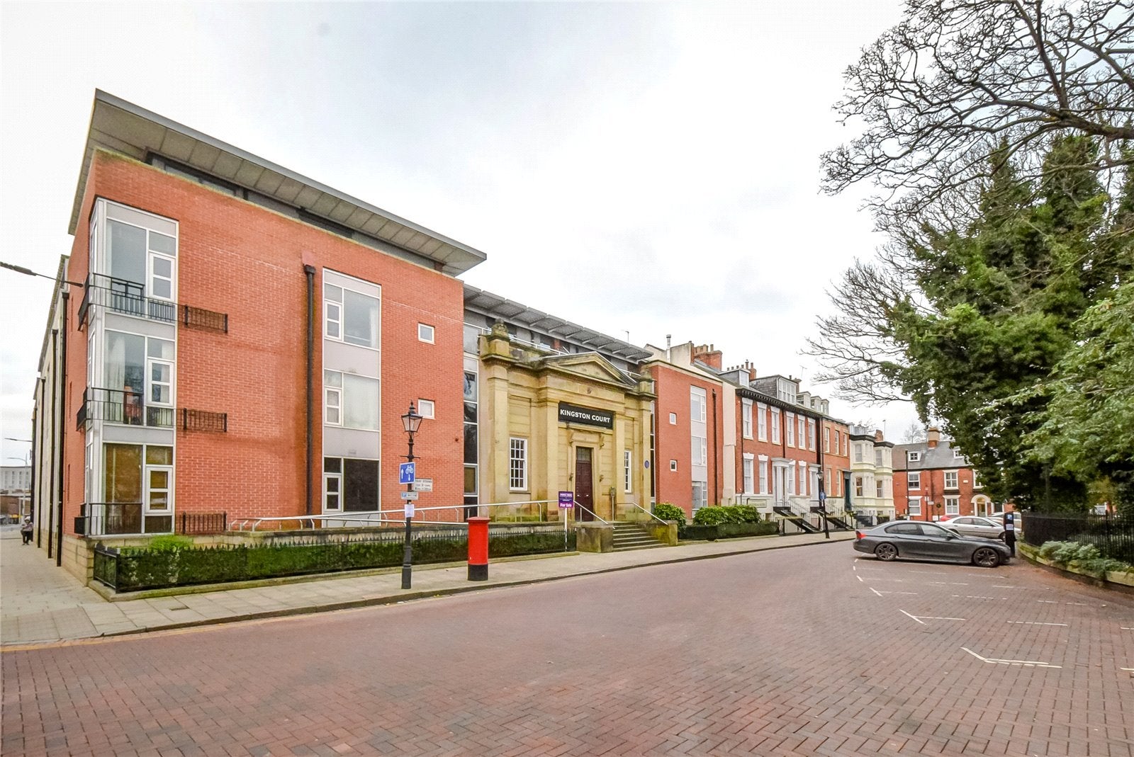 Flat Jarratt Street in Hull