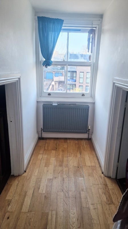 Room Medfield Street in Greater London