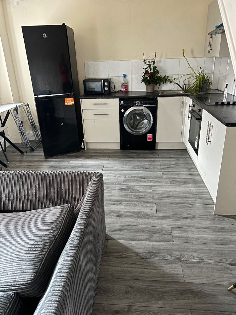 Flat Norman Way in Melton