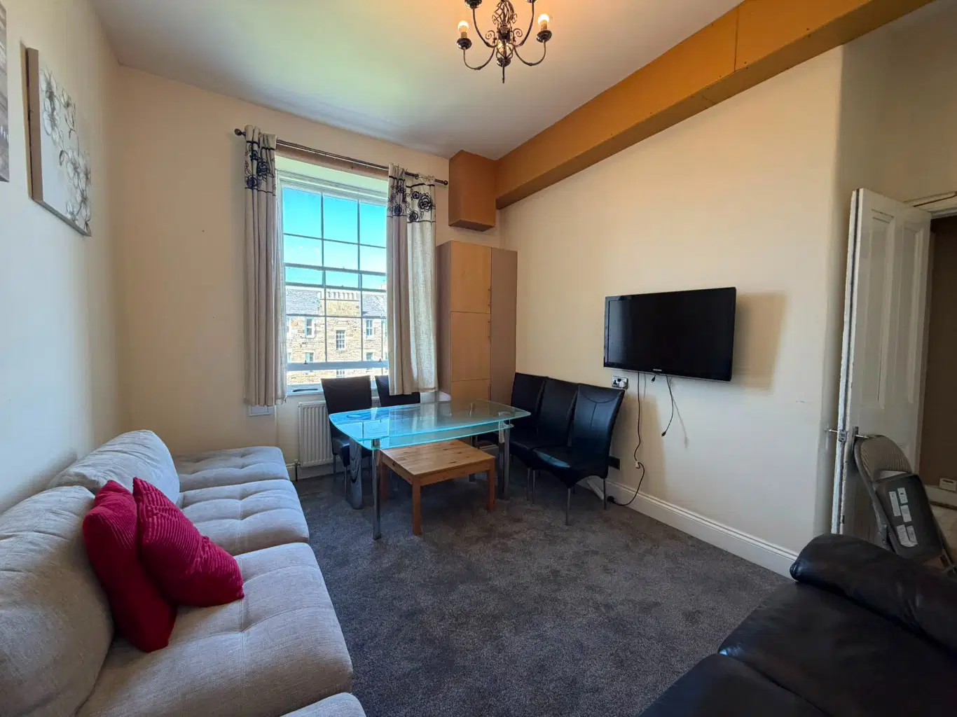 Room South Clerk Street in City of Edinburgh