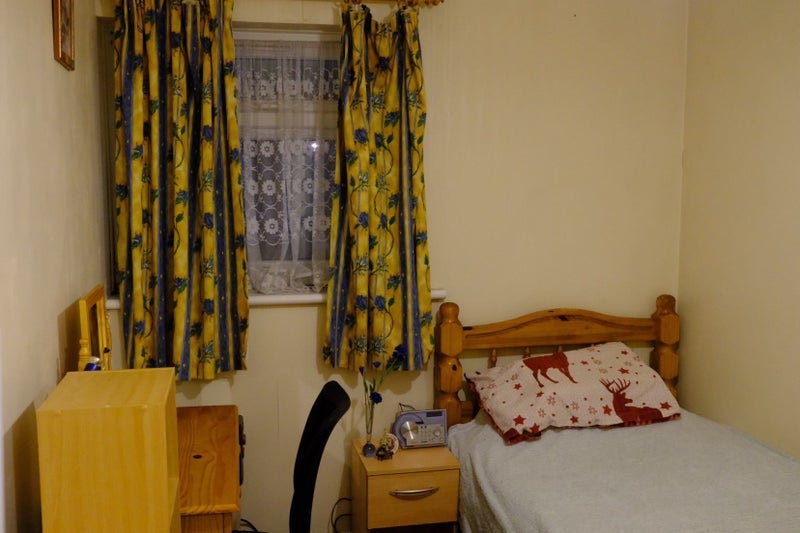 Room Pickering Court in Greater London