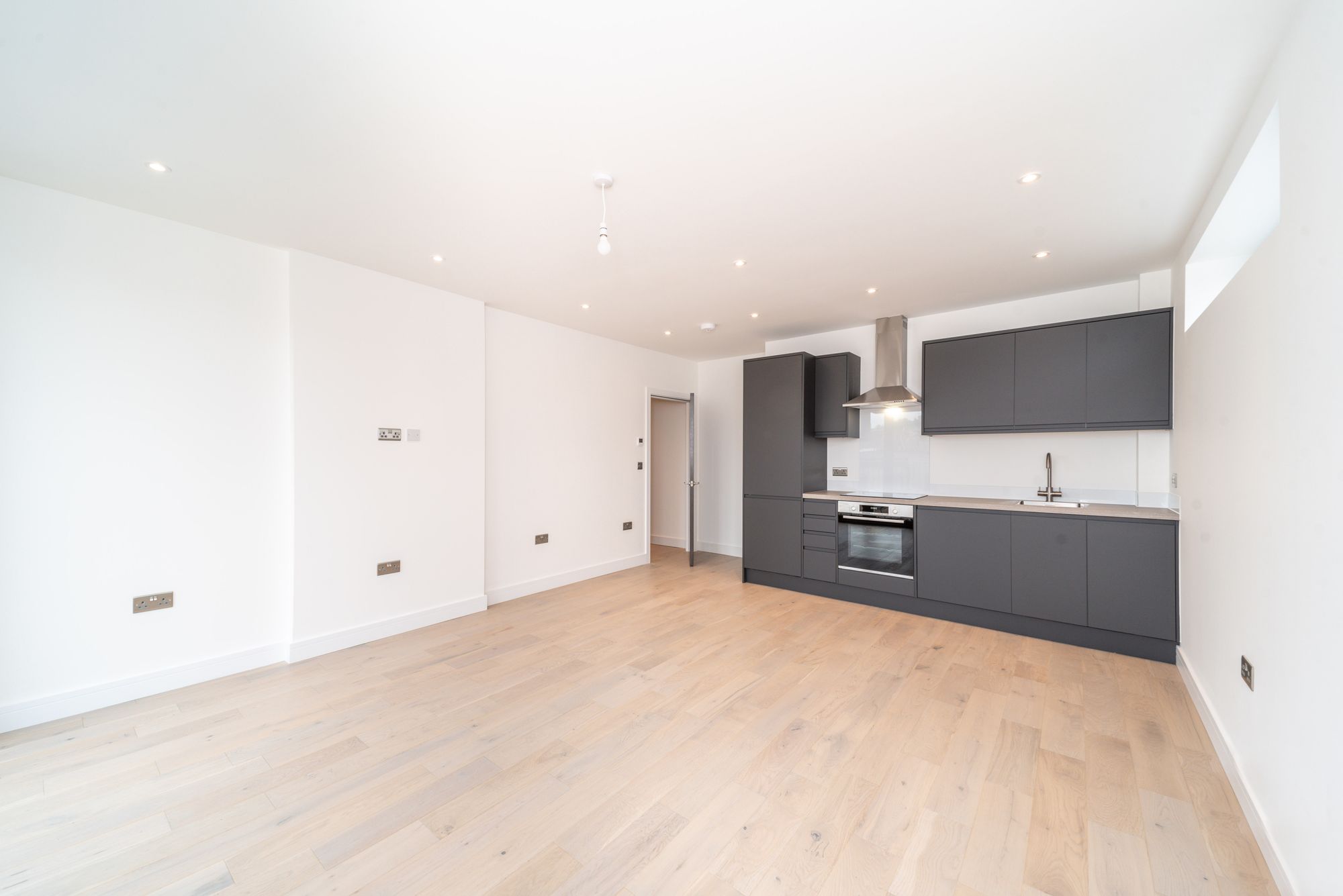 Flat Westmead Road in Greater London