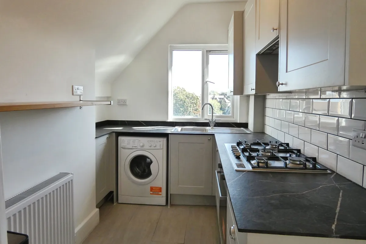Flat London Road in Greater London