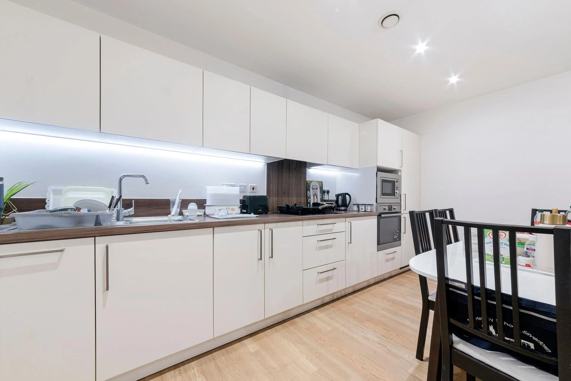 Flat Bramwell Way in Greater London