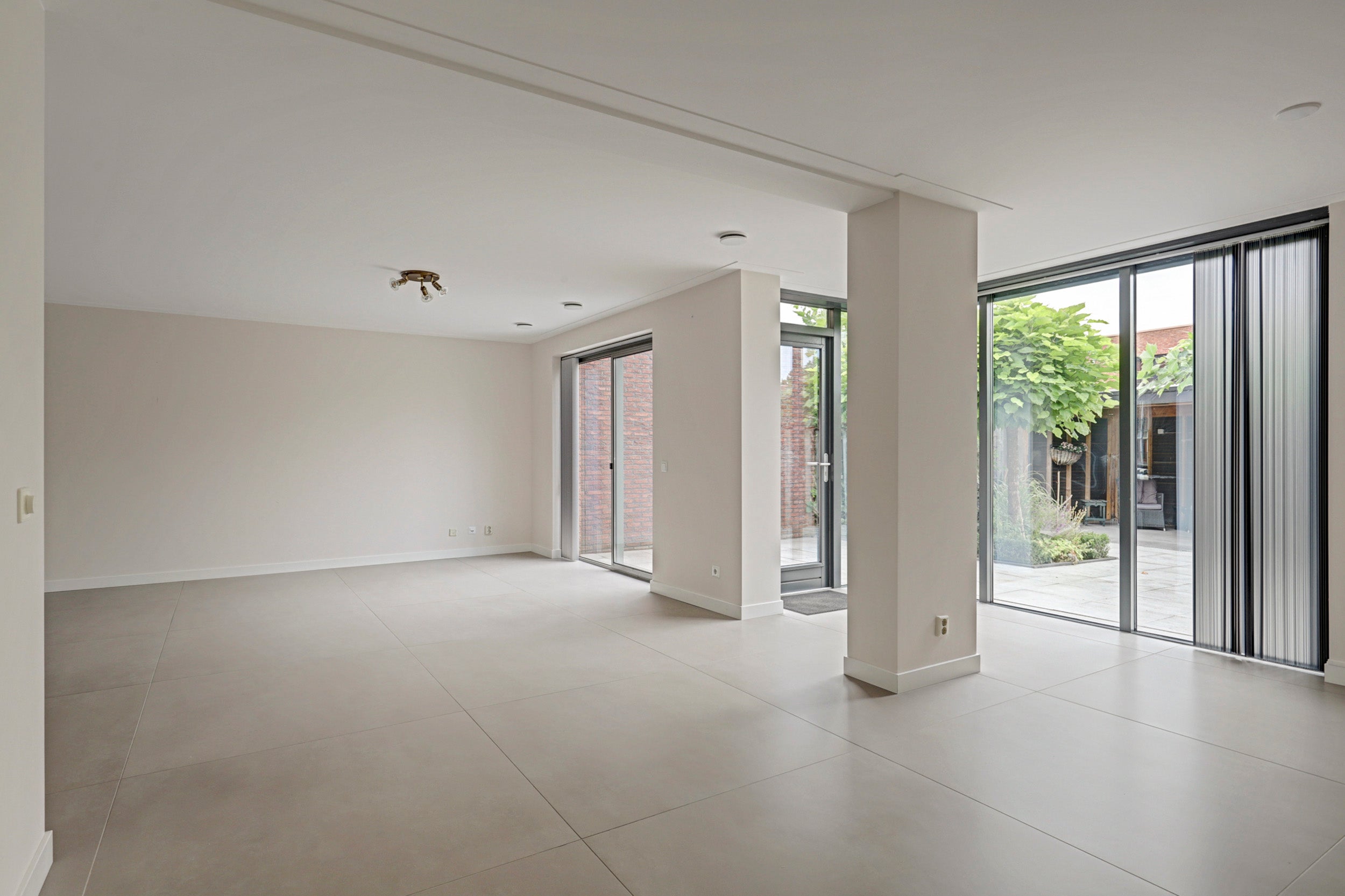 Tussenwoning te koop: Appelgaarde 33, Hendrik-Ido-Ambacht