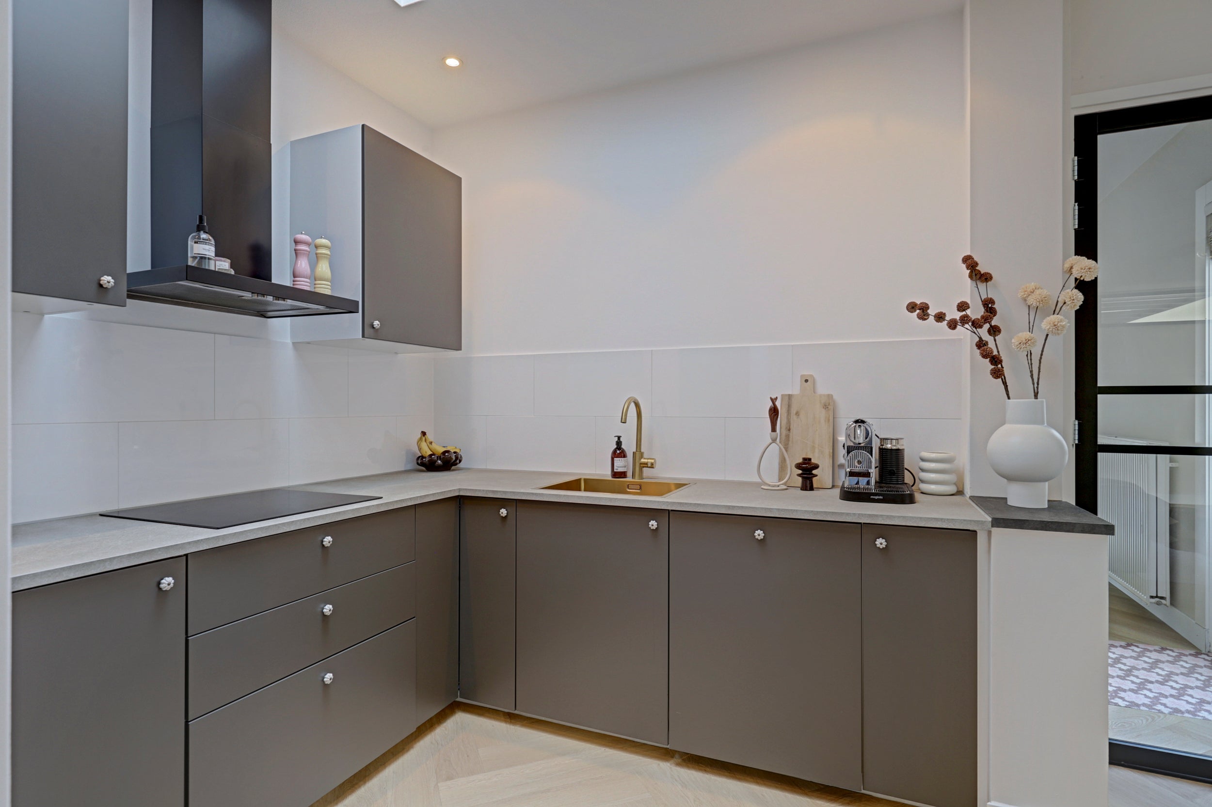Appartement te koop: Reeweg Oost 92, Dordrecht