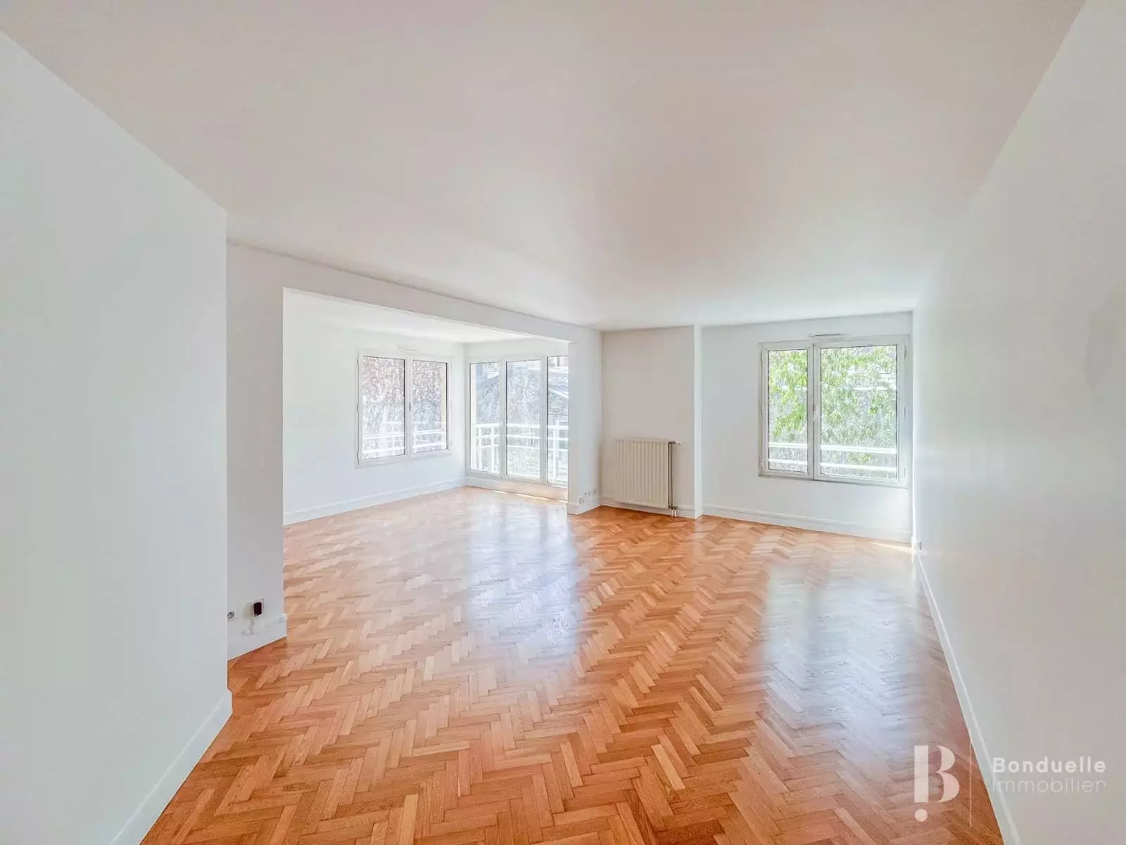 Appartement Place Léon Blum à Paris