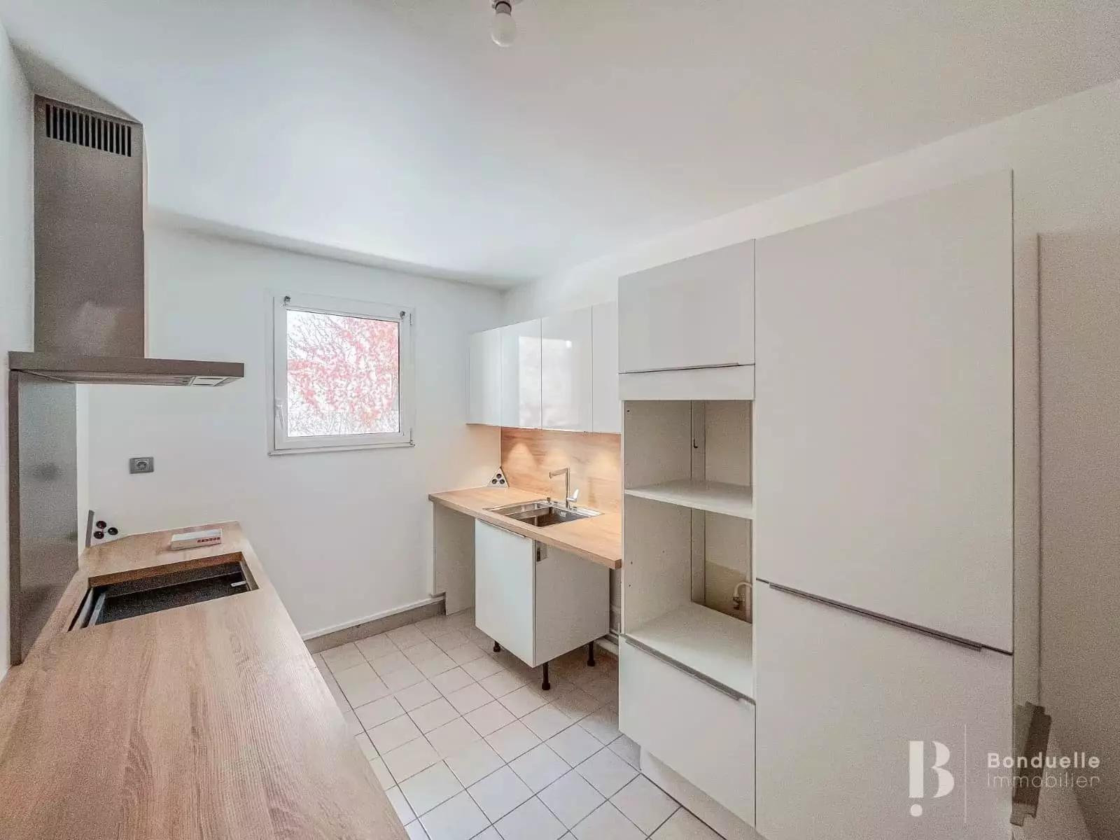 Appartement Place Léon Blum à Paris