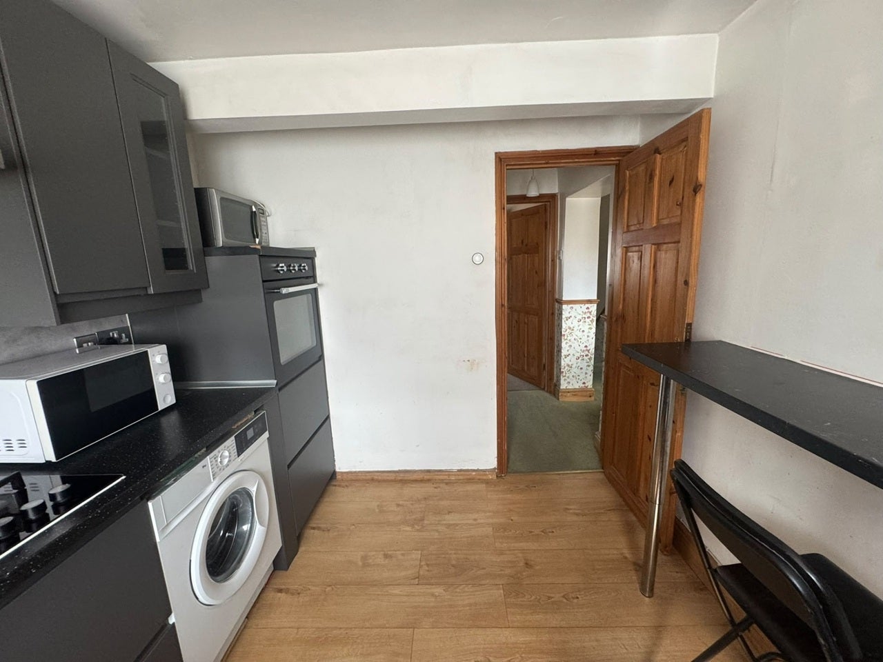 Flat Fairlop Gardens in Greater London