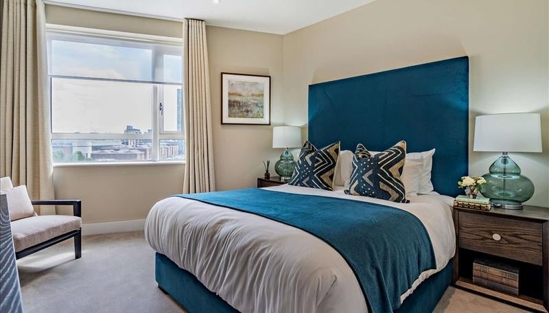 Flat Westferry Circus in Greater London