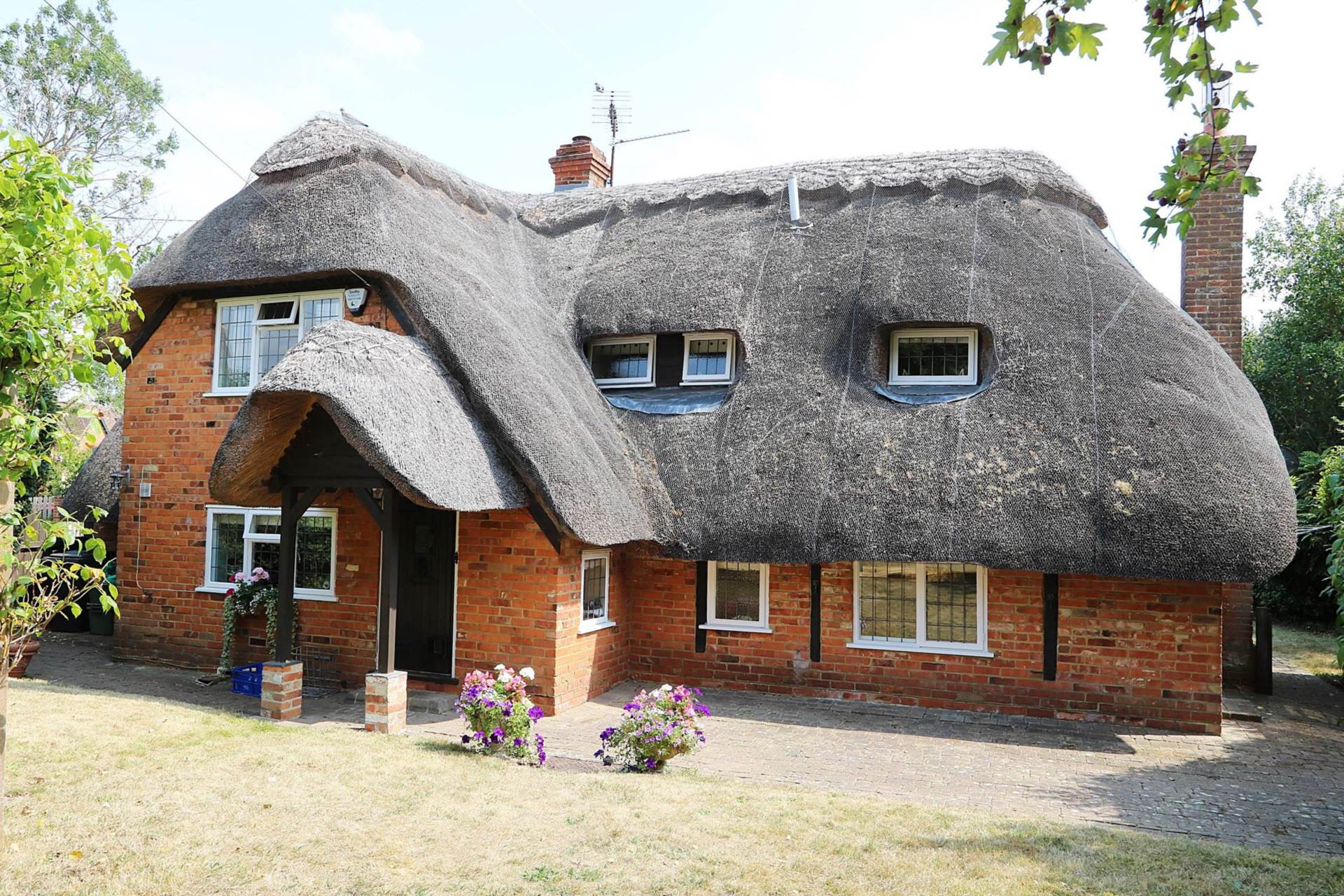 House Cock Lane in Bradfield Southend