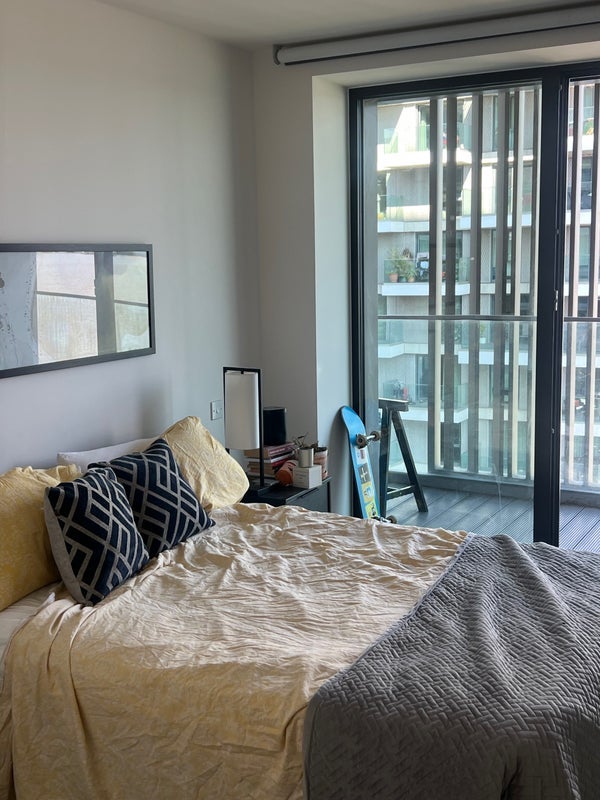 Room Riverside Walk in Greater London