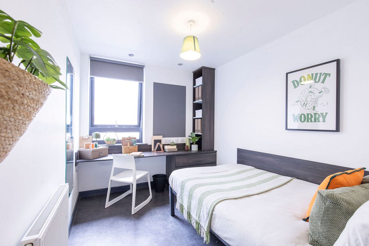 Room Clarence Street in Newcastle upon Tyne