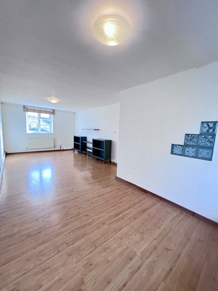 Flat Mill Place in Greater London