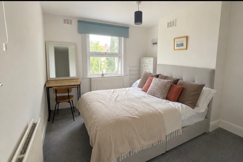 Room Geraldine Road in Greater London