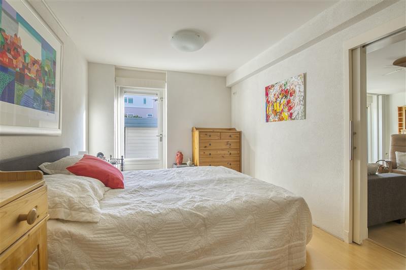 Tussenwoning te koop: Lilastraat 36, Almere