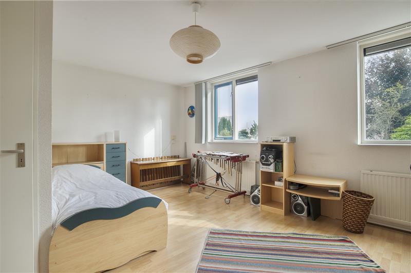 Tussenwoning te koop: Lilastraat 36, Almere