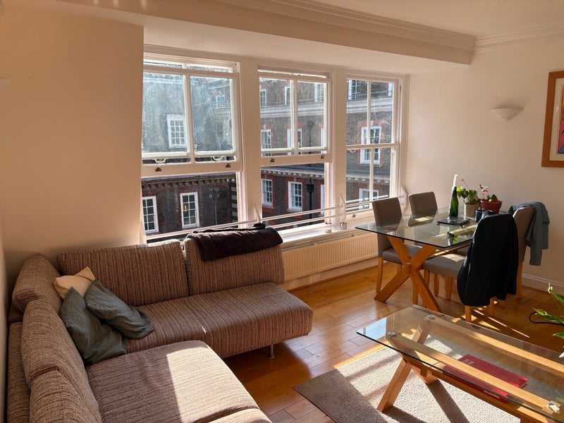 Room Whitehall in City of Westminster