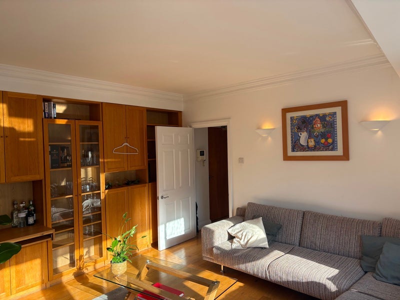 Room Whitehall in City of Westminster