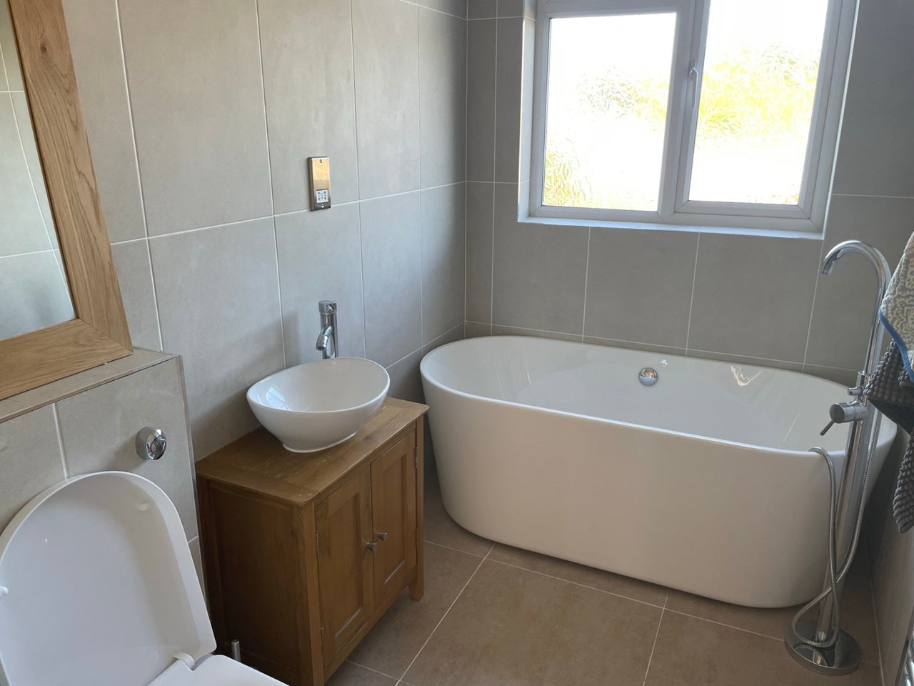Room Whitton Dene in Greater London