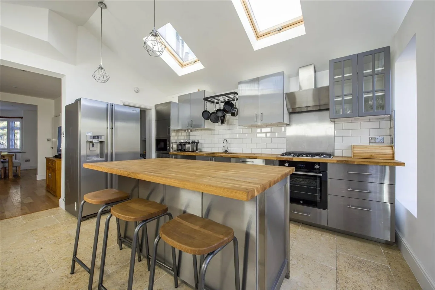 Room Whitton Dene in Greater London