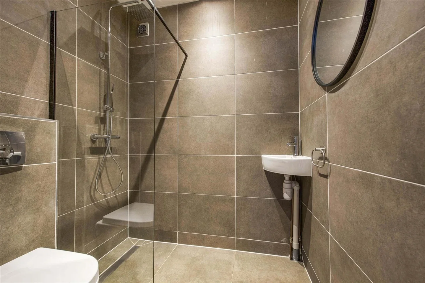 Room Whitton Dene in Greater London