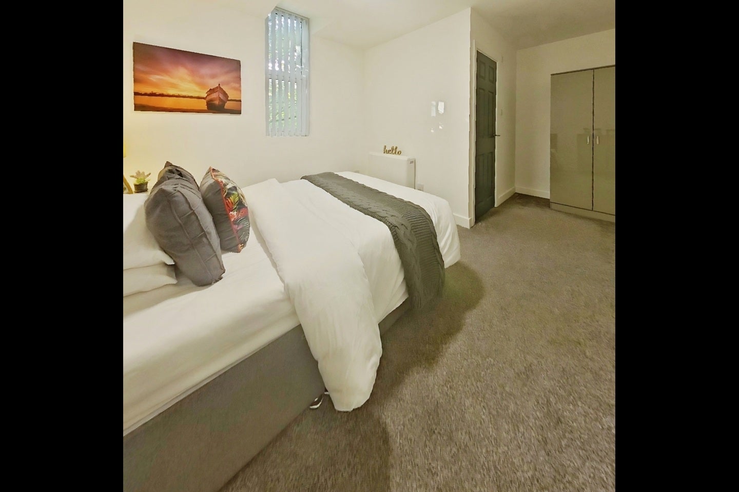 Room Litherland Road in Bootle
