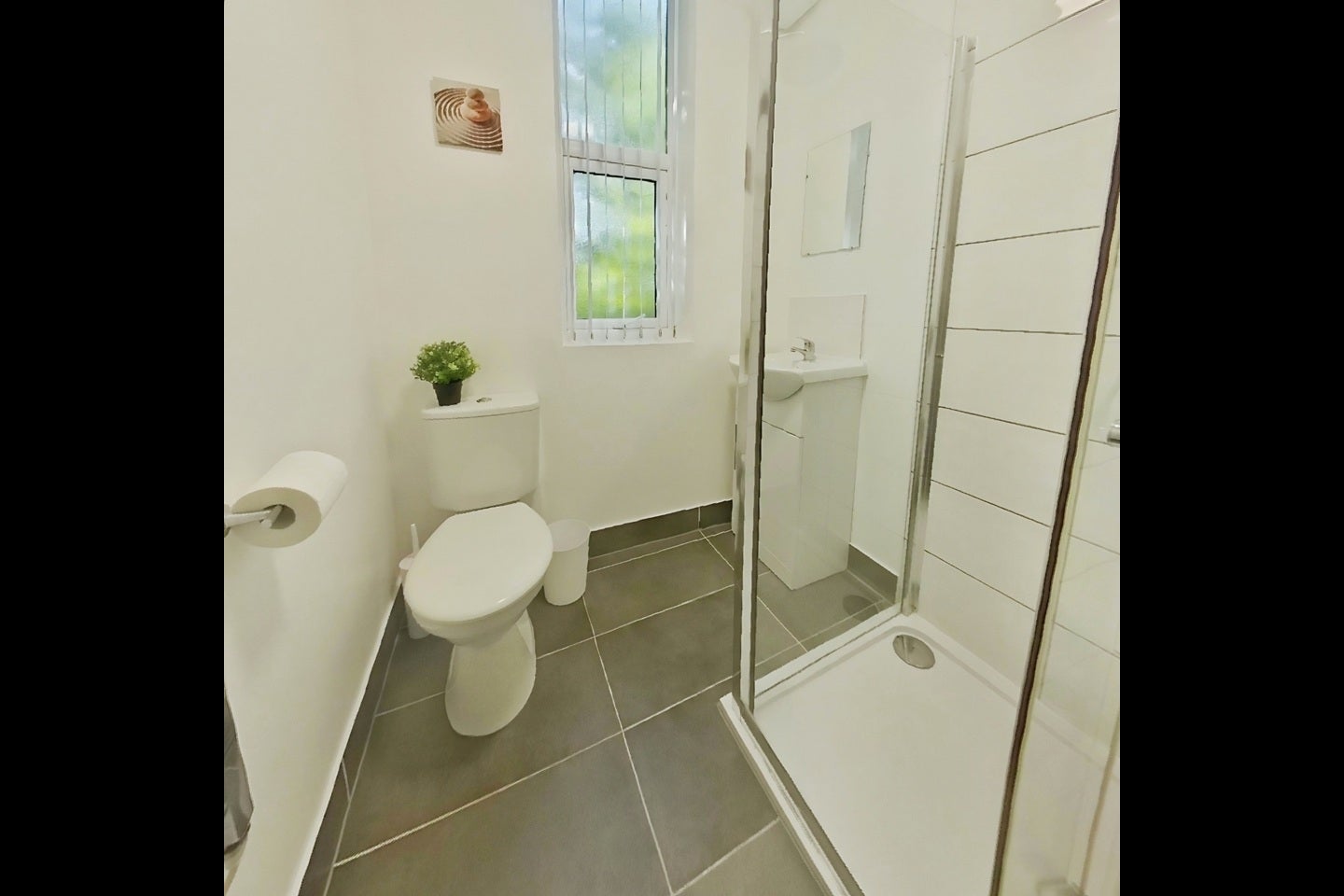 Room Litherland Road in Bootle