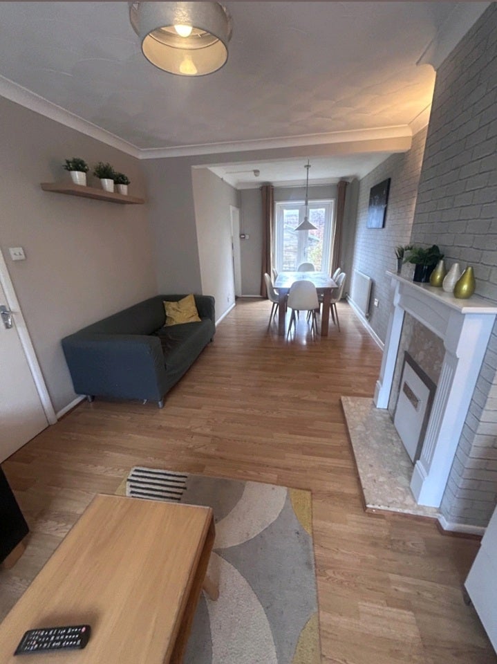 Room Longmarsh View in Dartford