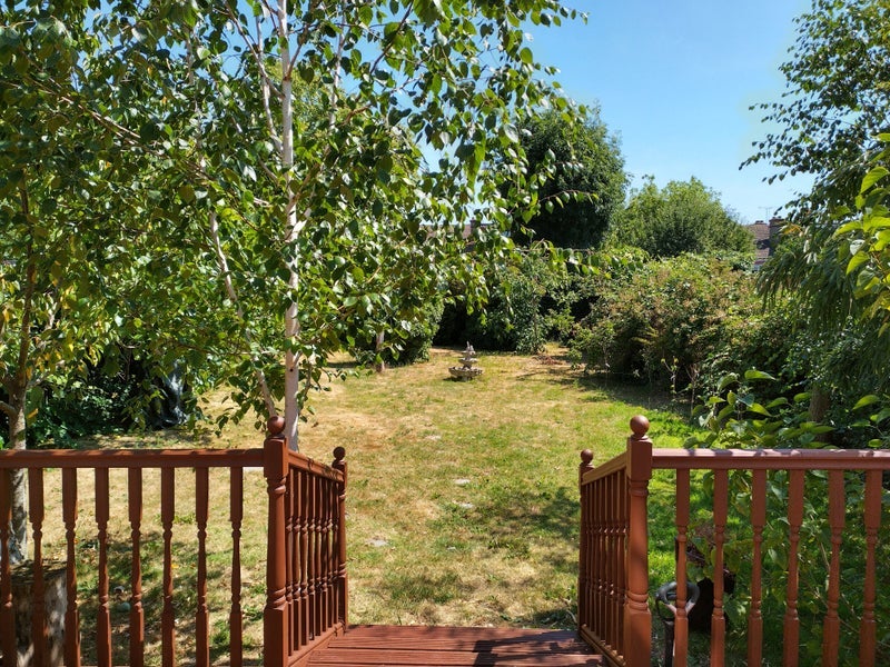 Room Etchingham Park Road in Greater London