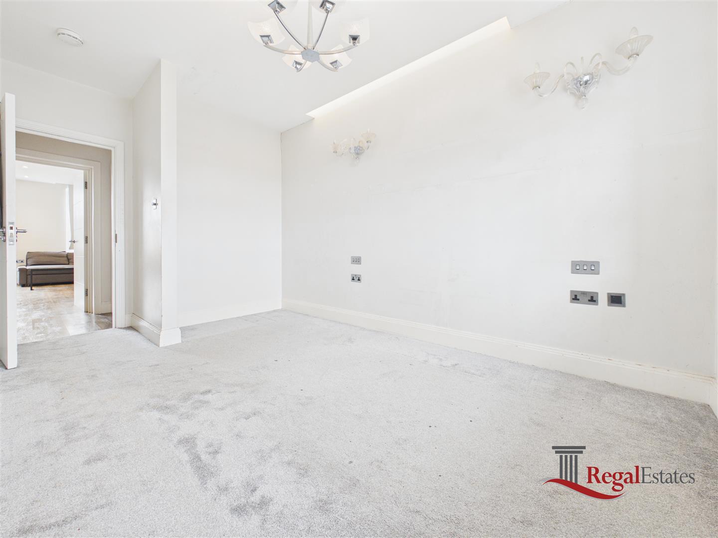 Flat Harrow Road in City of Westminster