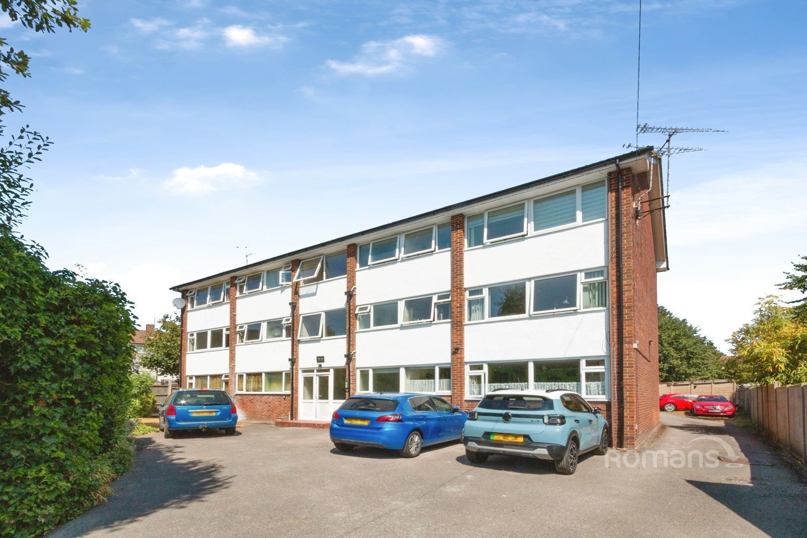Flat Chapel Lane in Rushmoor