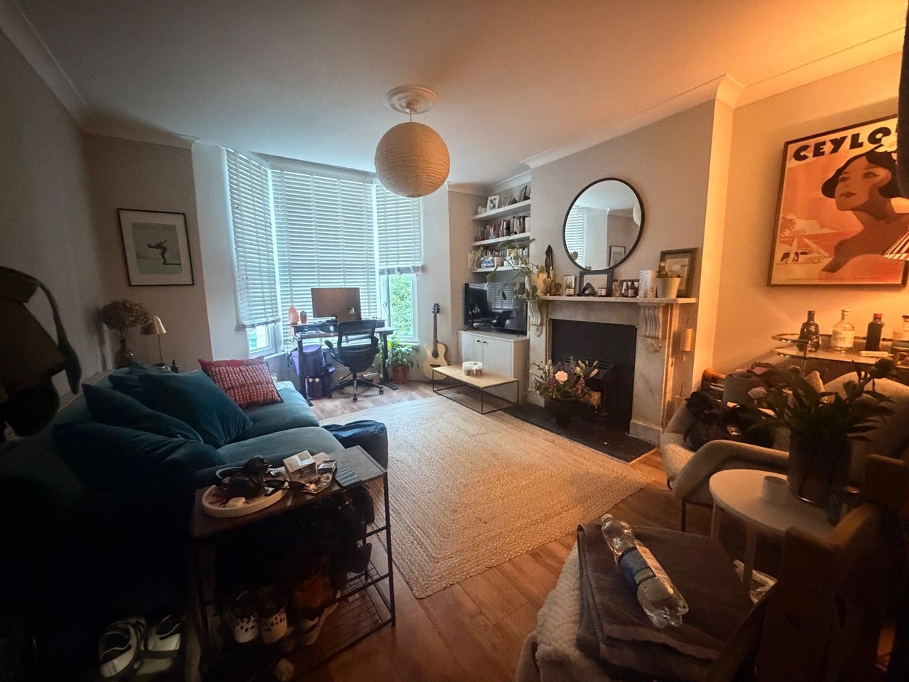 Flat Barry Road in Greater London