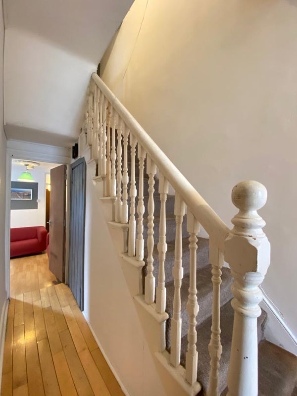 Room Nutfield Road in Greater London