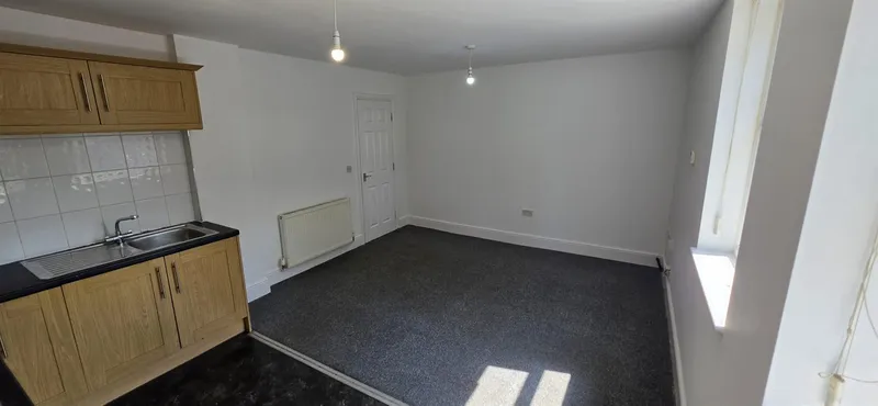 Flat Sefton Road in New Ferry