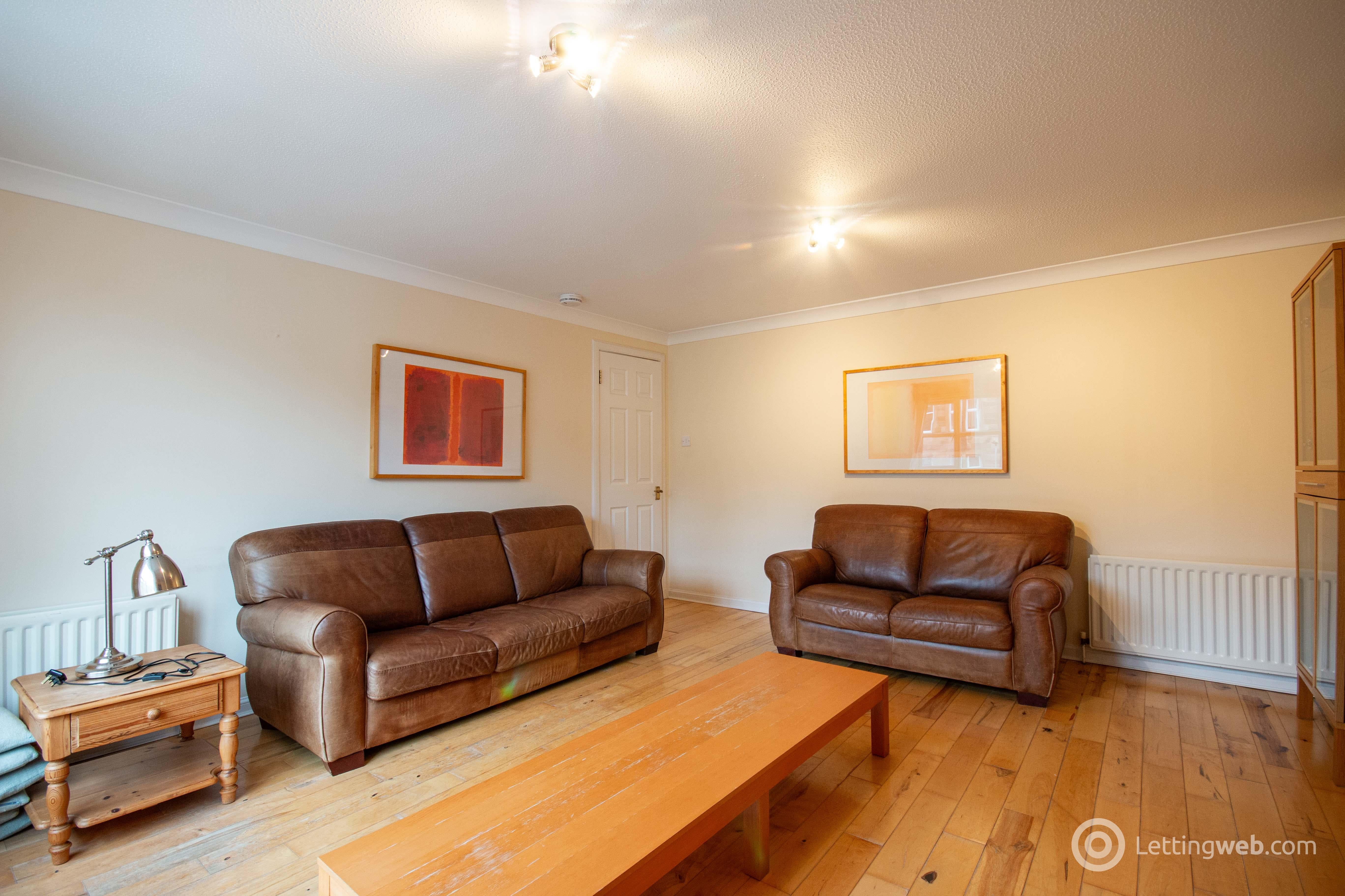 Flat Russell Gardens in City of Edinburgh