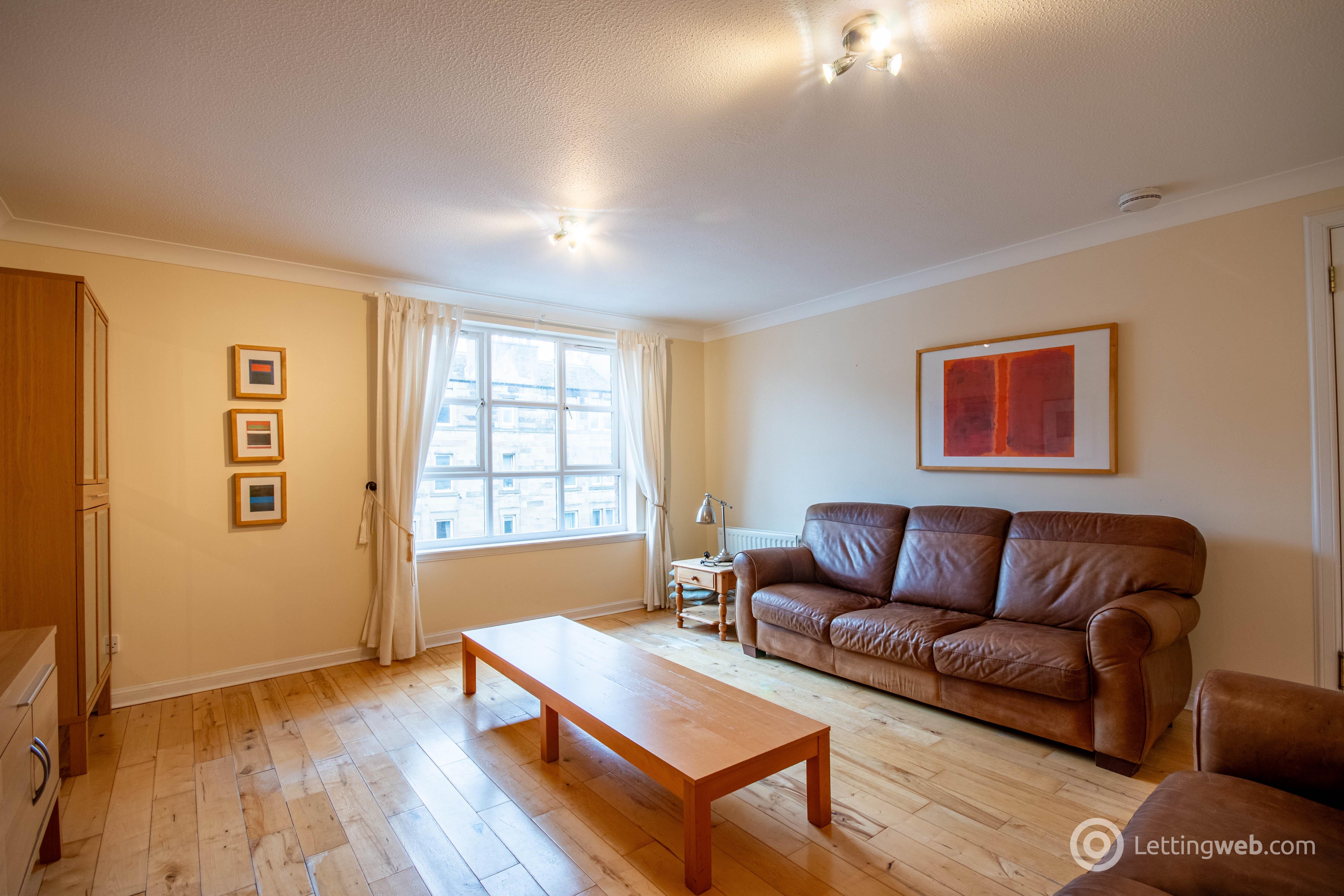 Flat Russell Gardens in City of Edinburgh