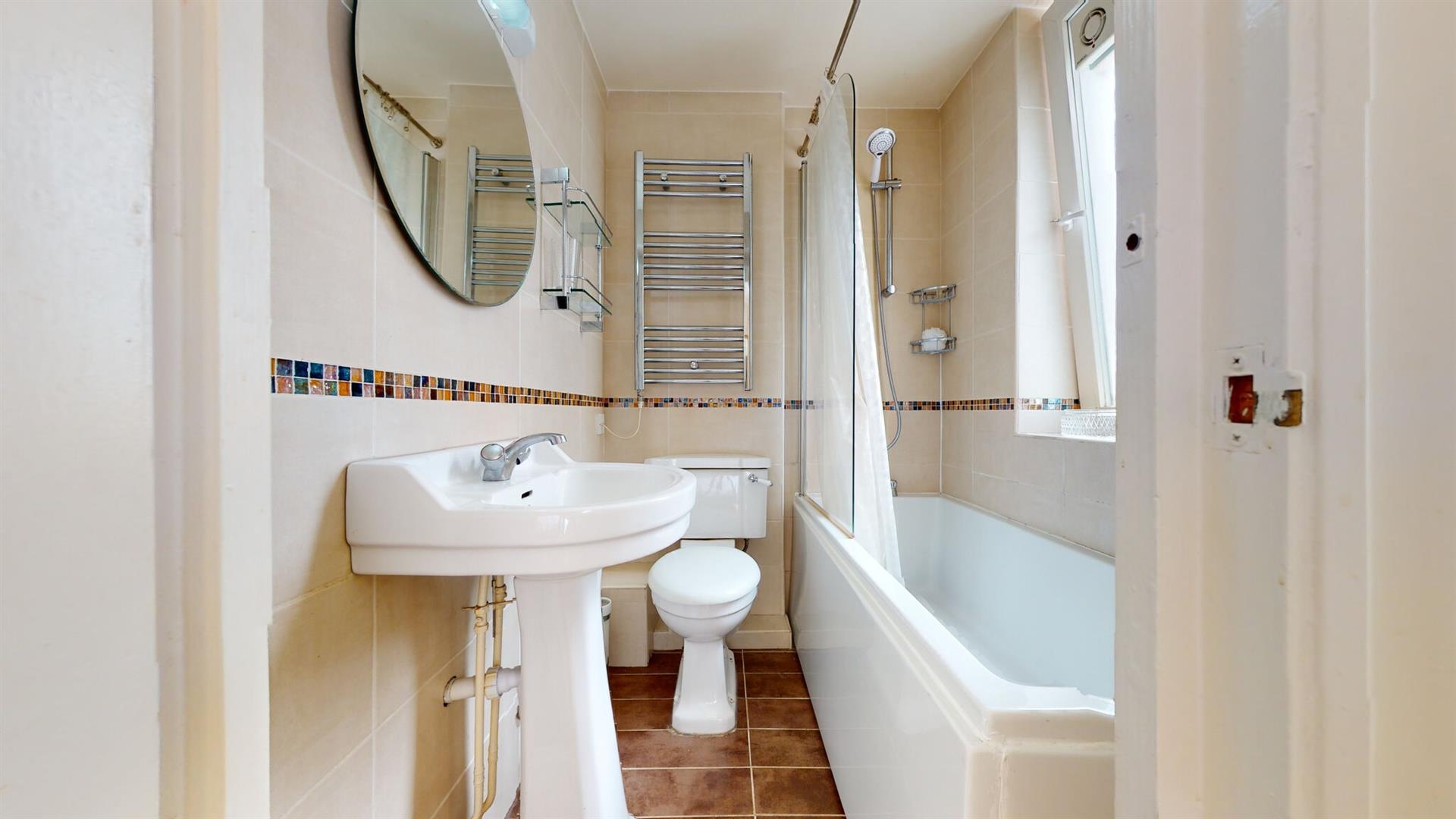 Flat Sloane Avenue in Greater London