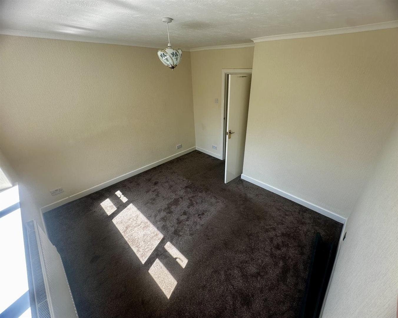 House Cunliffe Close in Blackburn
